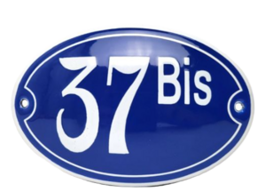 Emaille huisnummers ovaal met kader en rand. 